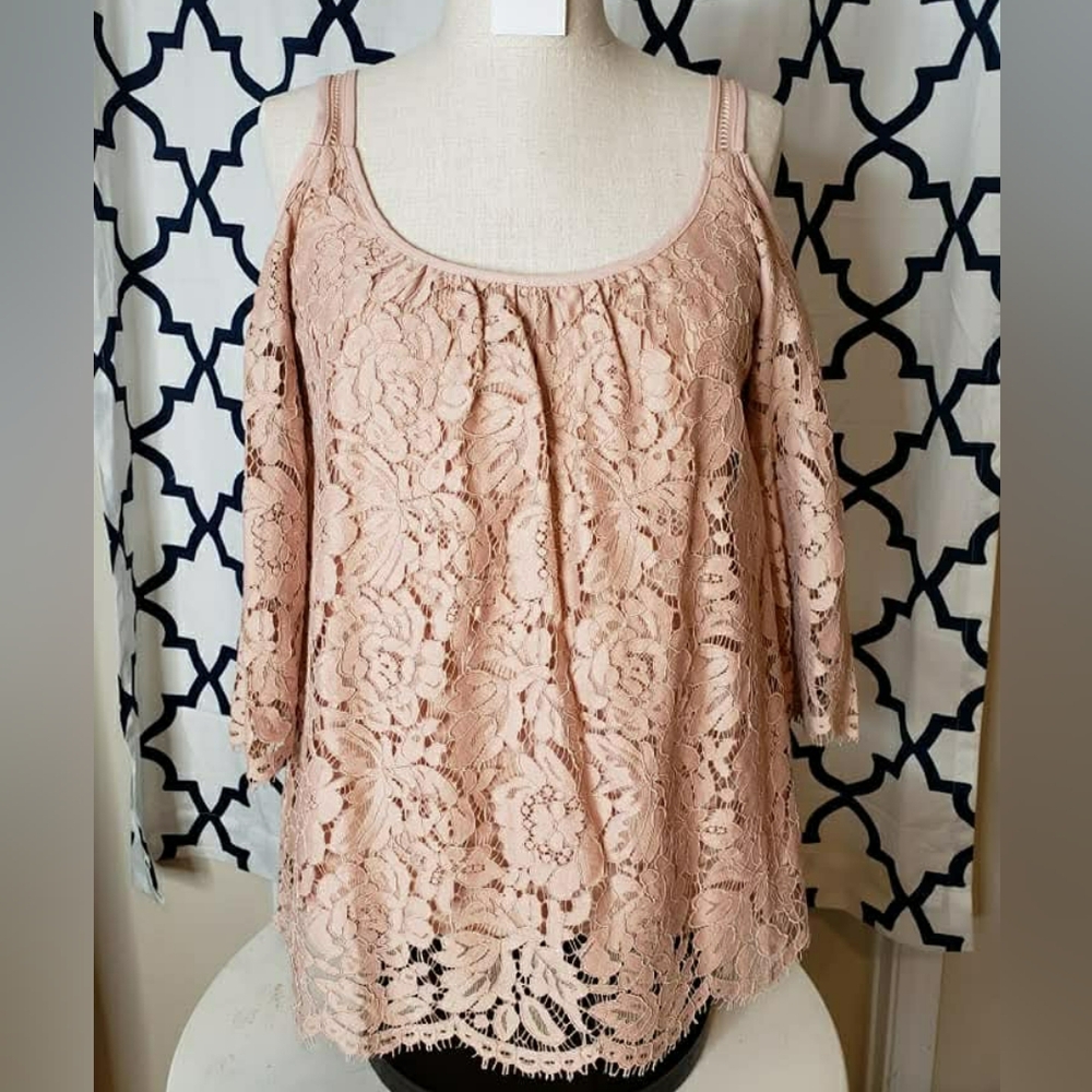 White House Black Market Blush Lace Cold Shoulder Blouse